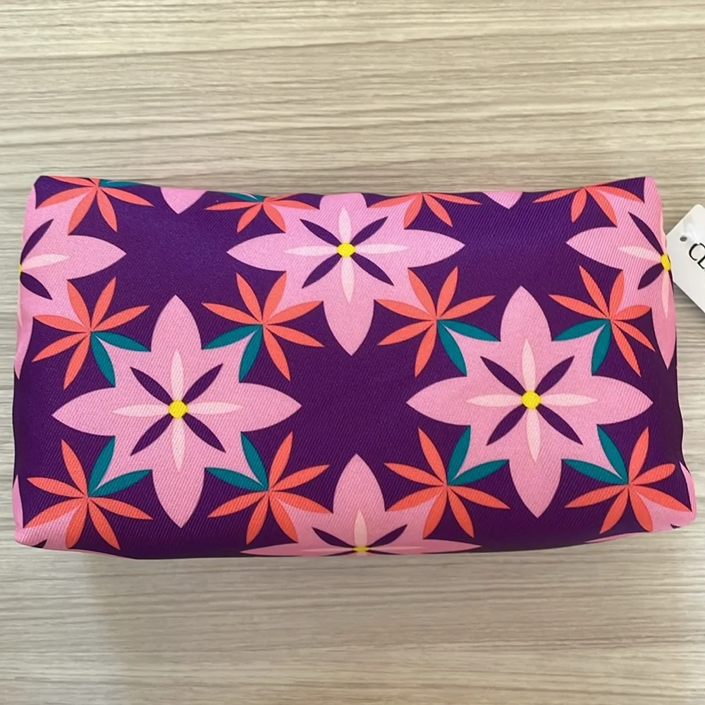 💄👛 2/$15 or 3/$20 Clinique Cosmetic Bag
